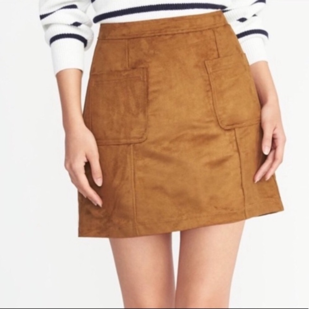NWOT old navy skirt 🍂